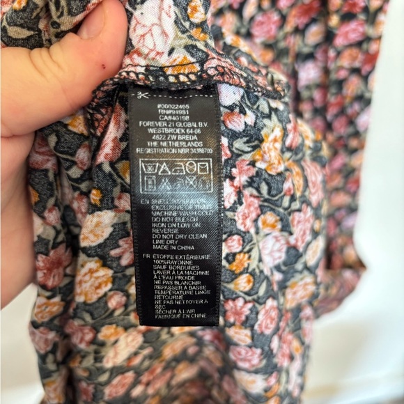 Forever 21 Black and Pink Floral Dress - Picture 4 of 4